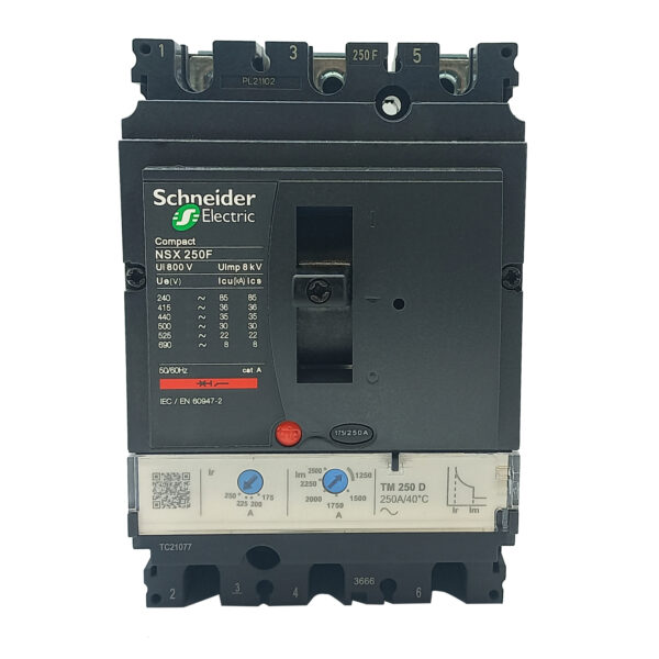 خرید و فروش  تک و عمده کلید اتوماتیک سه فاز 250 آمپر اشنایدر مدل NSX250F تامین کننده در ایران